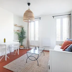 T2 * Place Du 4 Septembre Appartement